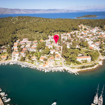 아파트 Two Hvar & *